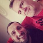 Ararat Keshchyan Instagram - Вся страна ждёт этот день. Да что там, весь мир ждёт этот холодный февральский день, чтобы пригласить любимого человека в кафе, взять нежно в свои ладони её нежные пальцы, поцеловать их тепло, прижать к своему лицу и прошептать: -Я люблю тебя. Сильно, сильно. Почти также, как @sergpioro. Если ты меня любишь, запиши поздравительное видео, и отметь Сережу в Инстаграм. Черт возьми, какой классный день. Давайте поздравим эту талантливую развалюху с днюхой. С днюхой, развалюха. Сытый Лось Баррикадная