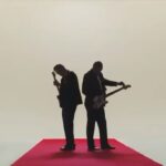 Ararat Keshchyan Instagram - Кто бы мог подумать, что никому не удасться угадать. Но ближе всех к правильному ответу был, конечно же, @gaydulyan. Кнопочный Nokia без трёх кнопок и талон на каминг-аут от госуслуг получает наш друг из солнечного Кишинева. Поздравления победителю.