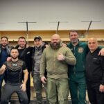 Ararat Keshchyan Instagram - Теперь Финал. Браво, Эдо!!! ✊🏼✊🏼✊🏼 Скажу честно, ни перед одним боем с бразильцами я так не переживал за Эдика, как вчера перед поединком с Юсуфом. Крутой спортсмен, мощный, с невероятной пластикой. А главное, настоящий мужчина. Оба. Оба мужики. Никакой грязи ни перед, ни после. Вышли спокойно, достойно побились, и также достойно и красиво разошлись. Поздравляю, @eduard_vartanyan. Вместе с тобой идём в финал. Юсуф Раисов, буду внимательно следить за твоей, уверен, долгой дорогой в спорте. Удачи вам, пацаны!!!