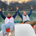 Ararat Keshchyan Instagram - Постепенно взрослея, не забывайте целенаправленно возвращаться в детство. 🤟🏼✌🏼✊🏼 Lake Ritsa
