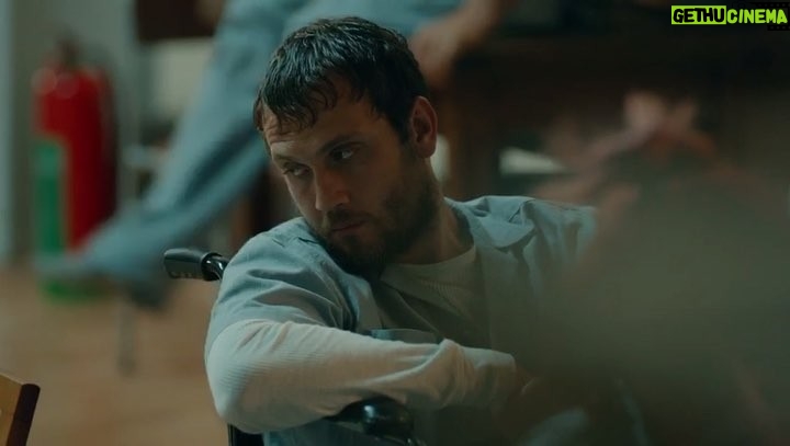 Aras Bulut İynemli Instagram - 3. Sezon, 16 Eylül Pazartesi başlıyor @showtv de #çukur @ayyapim 💥💥👊🏻👊🏻 / 3rd Season will be released on Sept. 16, Monday 💥💥👊🏻👊🏻