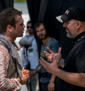 Aras Bulut İynemli Instagram - The journey of “Miracle in Cell No. 7” (7. Koğuştaki Mucize) started with love. We loved our story so much. Our movie continues to create its own miracle. It reached many people all around the world in the most difficult days. Let's hold on to each other with love. Thank you for your interest. Stay healthy and safe… / 7. Koğuştaki Mucize’nin yolculuğu sevgiyle başladı. Hikayemizi çok sevdik. Filmimiz mucizesini yaratmaya devam ediyor. Bu en zor günlerde dünyada birçok kişiye ulaştı. Sevgiyle bağlanalım birbirimize. İlginiz için teşekkür ederiz. Sağlıklı ve güvende kalın… #miracleincellno7 #yedincikoğuştakimucize #milagroenlacelda7 #lingolingo