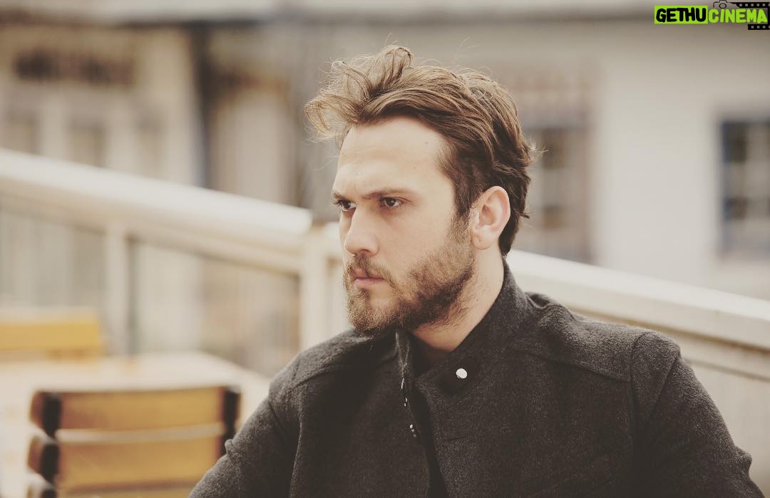 Aras Bulut İynemli Instagram - #cukur #kimkurtaracak yeni bölüm bu akşam @showtv de