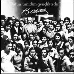 Aras Bulut İynemli Instagram - 19 Mayıs Atatürk'ü Anma, Gençlik ve Spor Bayramımız Kutlu Olsun 🇹🇷🇹🇷🇹🇷 #mustafakemalatatürk #19mayıs