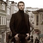 Aras Bulut İynemli Instagram - #çukur yeni bölümüyle bu akşam @showtv de #kimsinsen 📸: @sinasiserce