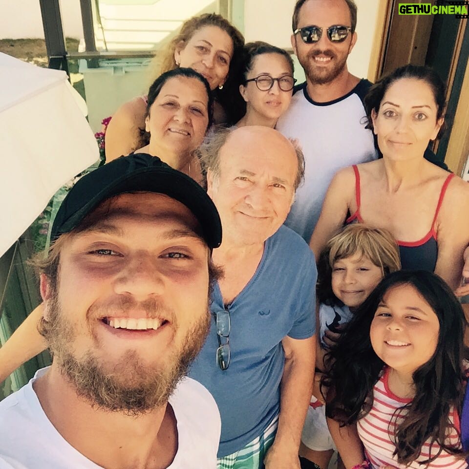 Aras Bulut İynemli Instagram - İyi bayramlar, mutlu günlerrrr 😘😘 / happy eid , happy days😘😘