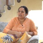 Archana Chandhoke Instagram - இது தேவையா | AAA | Season -2 | EP 19 Ft @archanachandhoke @mirchi_arunjk #reels #instareels #1minwebseries #funnyreel #love #funnyvideos #comedyvideos #webseries #husbandandwife