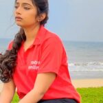 Archana Ravichandran Instagram – En vandi puncture aagi nikkudhu
Mua : @deepi_makeupartistry 
Hair : @nishok_hairstylist