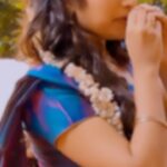 Archana Ravichandran Instagram – Aiyaayo aiyaayo pudichiruku
Saree : @vinus_vogue 
Blouse : @abarnasundarramanclothing 
Mua and hair : @deepi_makeupartistry