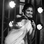 Archana Ravichandran Instagram - @she_india feels overwhelmed to thank @vj_archana_ who anchored the show and brought life to the event ( @she_awards ) with their full-on fun spirit and vibe!!! . . Photography : @wcfilm_studio MUA : @jiyamakeupartistry Hair : @marysbridalstudio Outfit : @ms_desings_official . . #sheindia #50inspiringwomen #awards