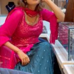 Archana Ravichandran Instagram - Shoot with @vj_archana_ Makeup & hair @azeema_artistry Shoot for @supersaravanastores #reelitfeelit #reels #reelsinstagram #reelsvideo #reel #reelkarofeelkaro #reelinstagram #reelit #reelsviral #reelsindia #reelsinsta #reelslovers #reelstrending #reelsvideos #subtlemakeup #artistmakeup #makeupaddict #southindianmakeupartist #chennaimakeupartist #chennaimakeup #chennaicelebrittmakeupartist #celebrities #bridalmakeup #chennaibridalmakeup #chennaibridalmakeupartist #vjarchana #vijaytvserial
