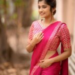 Archana Ravichandran Instagram - Be a first rate version of yourself, not a second rate version of someone else✌🏻 Artist Archana Latest Photoshoot Artist - @vj_archana Makeup - @makeup_by_kez Costumes - @urban_closet_ethnic Photography - @camerasenthil Hair - @marysbridalstudio Shoot organised by @rrajeshananda