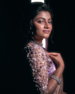 Archana Ravichandran Instagram - In a world where you can be anything, be kind ❤️🤞🏻

Team 
Saree & blouse: @zol_studio 
PC : @weddingbyprasami 
Mua : @jiyamakeupartistry 
Hair : @mani_stylist_ 
Jewels : @new_ideas_fashions 
Styling : @subikanifabint
Saree draping : @pleats_drapes ase