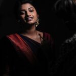 Archana Ravichandran Instagram - Getting ready with my team is always FUN 🤩💯 Team Video : @weddingbyprasami Makeup : @jiyamakeupartistry Hair : @mani_stylist_ Saree : @sabiyaa_couture Saree drapist : @sareedrapistchennai Jewels : @new_ideas_fashions