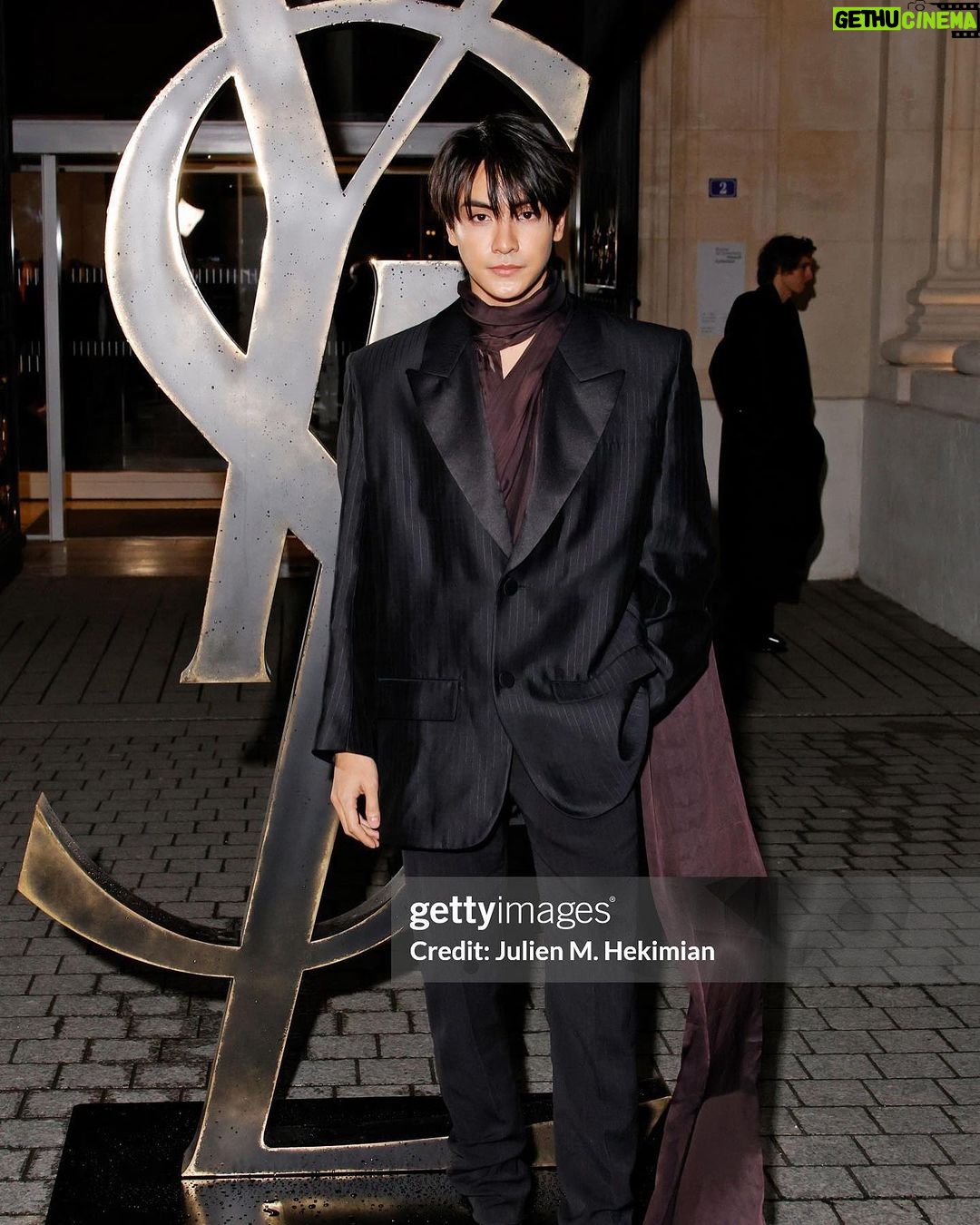 Archen Aydin Instagram - 🖤 @ysl #yslwinter24 Paris,France