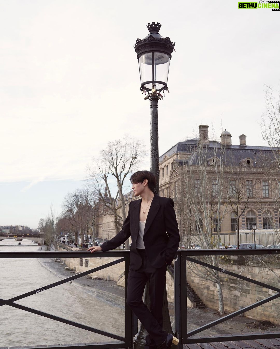 Archen Aydin Instagram - 🖤 Paris,France