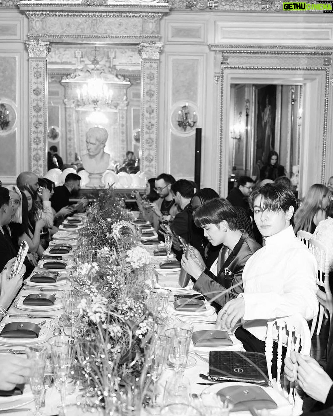Archen Aydin Instagram - Dinner 🌟 Paris,France