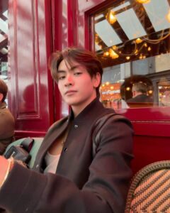 Archen Aydin Instagram - 🇫🇷❤️ Paris,France