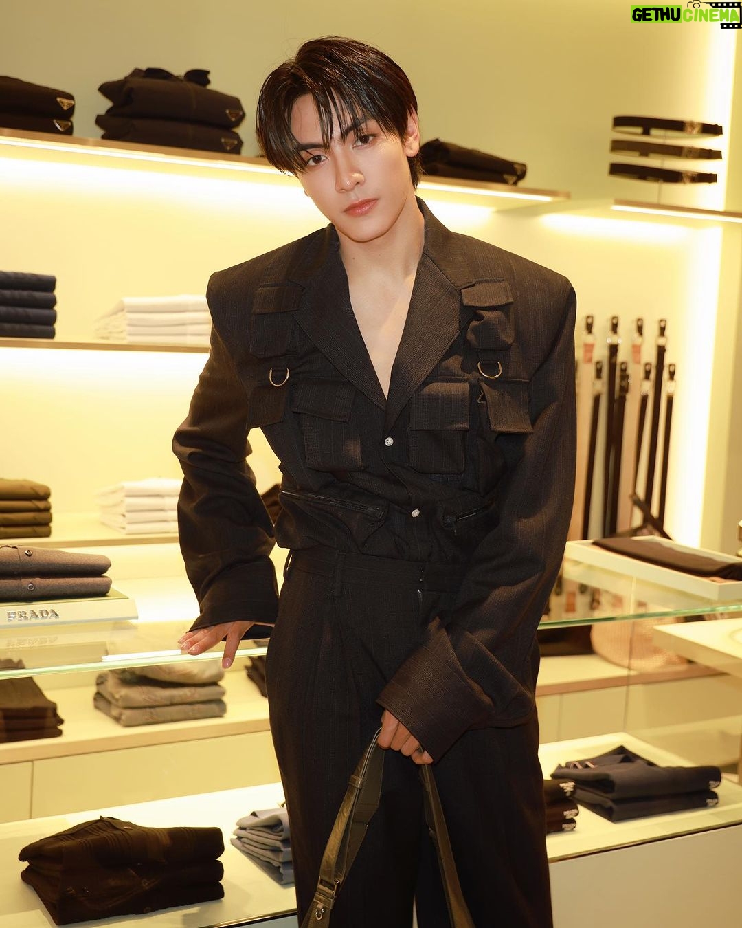 Archen Aydin Instagram - New store in Siam Paragon #Prada