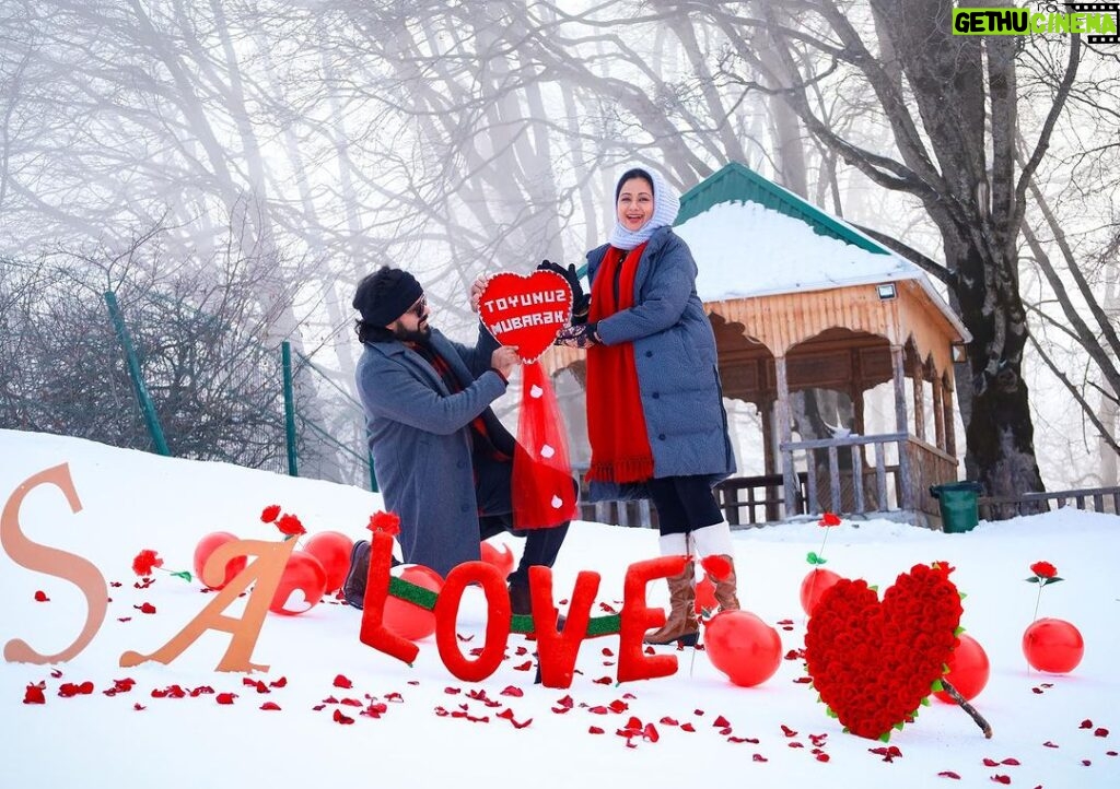 Archita Sahu Instagram - It’s not just about a day, everyday is about celebrating love❤️ Happy anniversary partner ❤️ Thanks for creating this memory #SA #SabyArchita❤️ @azerbaijantrip #anniversary #happyanniversary #azerbaizan #gabala #loveatgabala #snowday #snow #love #partners #marraigegoals #marriageanniversary Qəbələ, Gabala, Azerbaijan