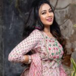 Archita Sahu Instagram – Adjust your focus when life gets blurry😊
#archita #ootd #architaholics #goodvibes #positivity