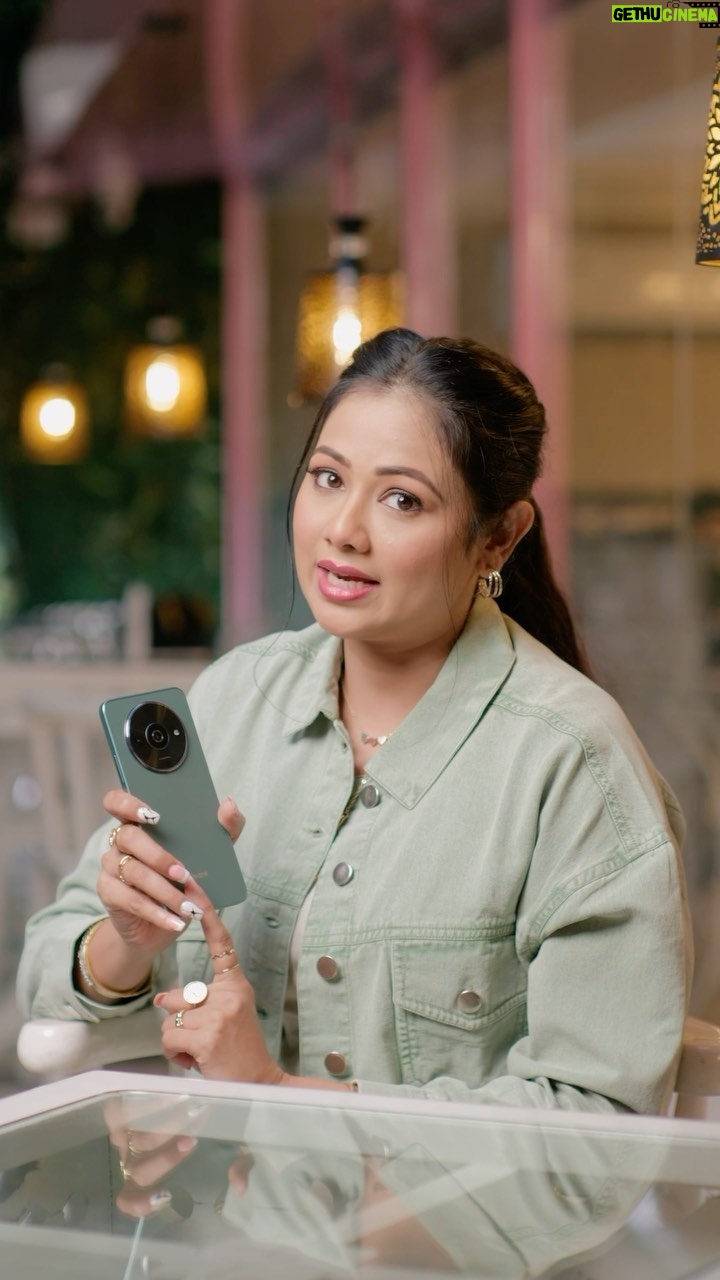 Archita Sahu - 69.9K Likes - I’m in love with the all-new #RedmiA3, a stylish design, powerful battery and smooth display. 

Watch me live on 14th February 12 Noon to know all about the #SmoothAndStylish #RedmiA3. Get ready to fall in love!

#collab #ad