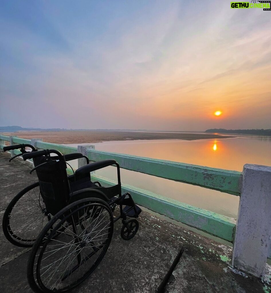 Archita Sahu Instagram - They thought it will be her last sunset but she battled just to be on a wheelchair to witness the sunrise again ! ‘ ପାଦେ ଆକାଶ ‘ In theatres soon ❤