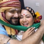 Archita Sahu Instagram - Yesterday at Nabarangpur, The Great feeling was to address the Adibasi Mahotsav in traditional adibasi costume. We felt blessed. Thank You Nabarangpur 🙏 #sabyarchita #nabrangpur #koraput #desia #adibasi #adivasi #koraputiasong #fyp #foryou #odisha Nabarangpur, Odisha