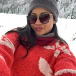 Archita Sahu Instagram - Enjoying the snow at the beautiful Gabala ❤️🥶☃️ #azerbaizan #archita #traveller #travelphotography #travelling #sabyarchita #baku #gabala