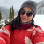 Archita Sahu Instagram - Enjoying the snow at the beautiful Gabala ❤️🥶☃️ #azerbaizan #archita #traveller #travelphotography #travelling #sabyarchita #baku #gabala