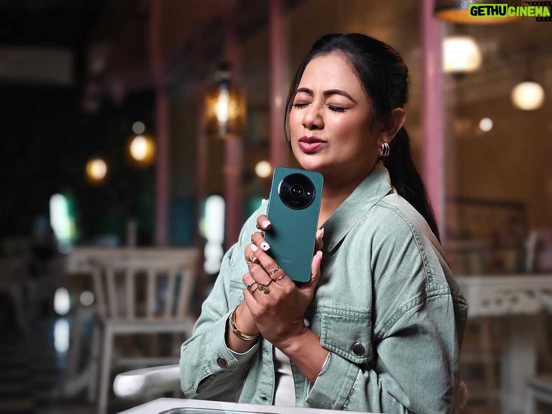 Archita Sahu Instagram - Apana mane kemiti achanti? Effortless style, unmatched smoothness. Get ready to redefine your audio experience with #RedmiA3. Launching on this Valentine's Day that is 14th February, 2024. Can't wait right? Me too #RedmiA3 #SmoothAndStylish #Collab #ad