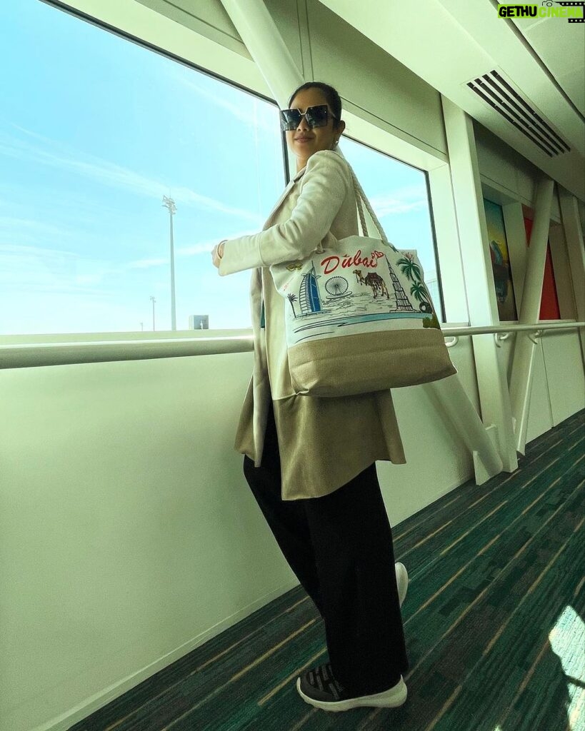 Archita Sahu Instagram - Bye Bye Dubai !!! #ootd #airportlook #airportdiaries #airportdiaries #looks #airportfashion #airportstyle Dubai International Airport Terminal 1