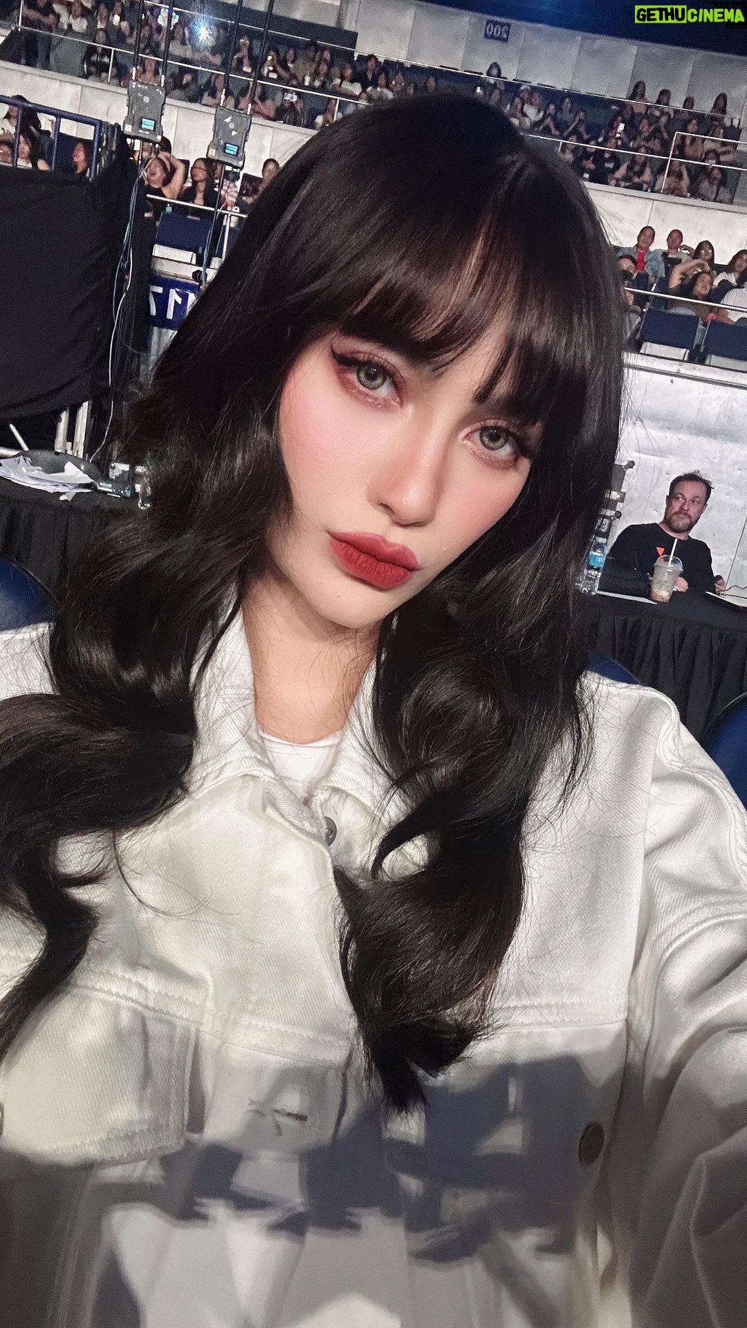 Arci Muñoz Instagram - Don’t fear the heat when you’ve got the hair-saving serum! My hair is always protected from damage with Argan Beauty Keratin with Collagen Hair Serum. Get yours at @watsonsph stores nationwide! 🛒 #LETYOURBEAUTYSHINE @arganbeautyph