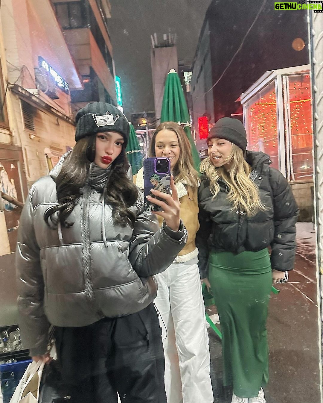 Arci Muñoz Instagram - Local. 🇰🇷 🥘🥘🥘 Seoul, South Korea