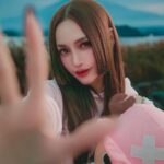 Arci Muñoz Instagram - “S class claw machine player!”😂😂😂 👻👻👻 Lez do diz again!! Tokyo, Japan