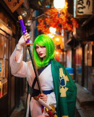 Arci Muñoz Instagram - I am roronoa zara Daughter of #zoro 💚 #hiyori #onepiece #wano #halloween 

@akiraharigae
