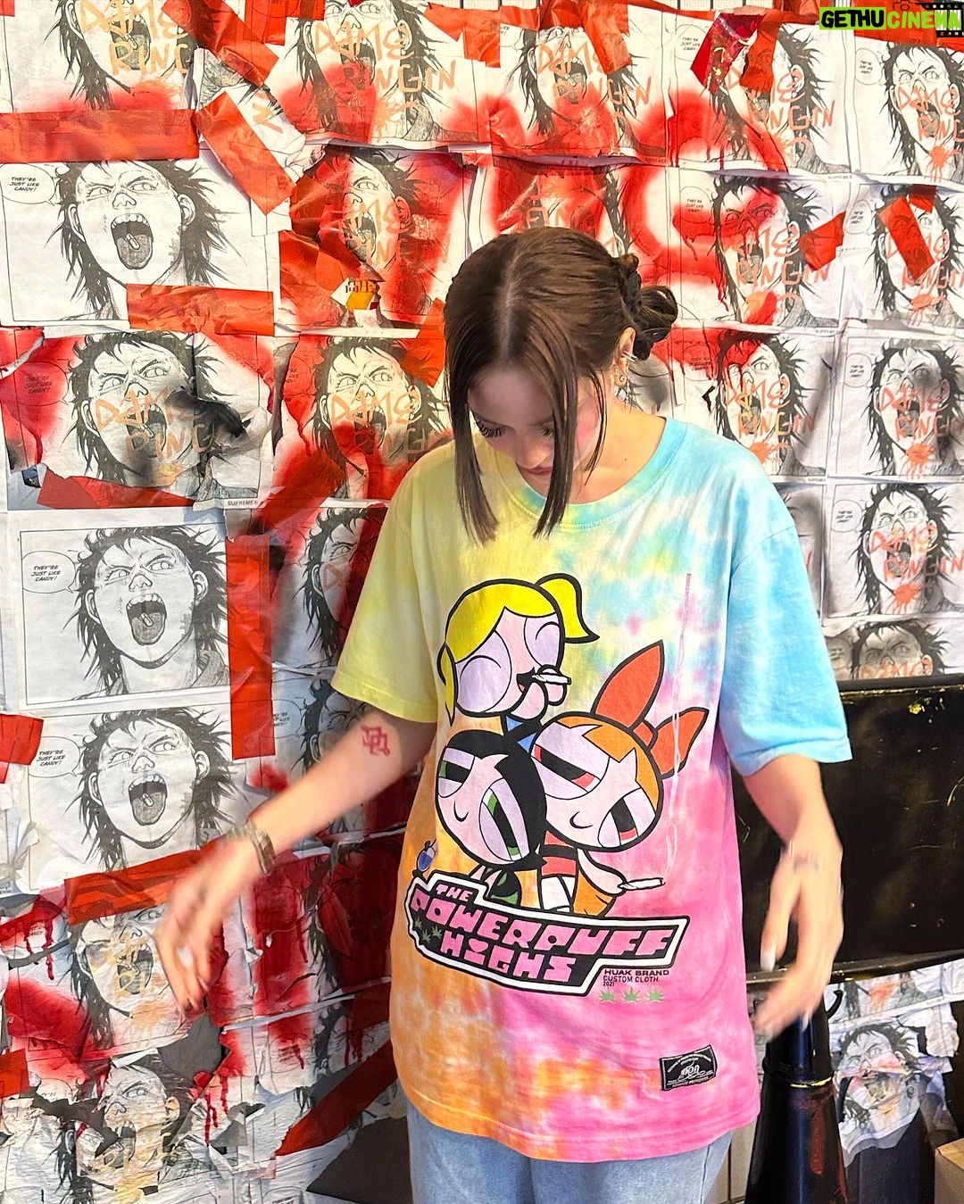 Arci Muñoz Instagram - Power puff high- ball #Tokyo episodes. 🌸🤪👾🏴☠️🥰