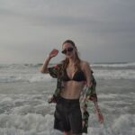 Arci Muñoz Instagram - Weekend seesh!! 🏝️🌊🤙🏻⛱️ La Union, Philippines