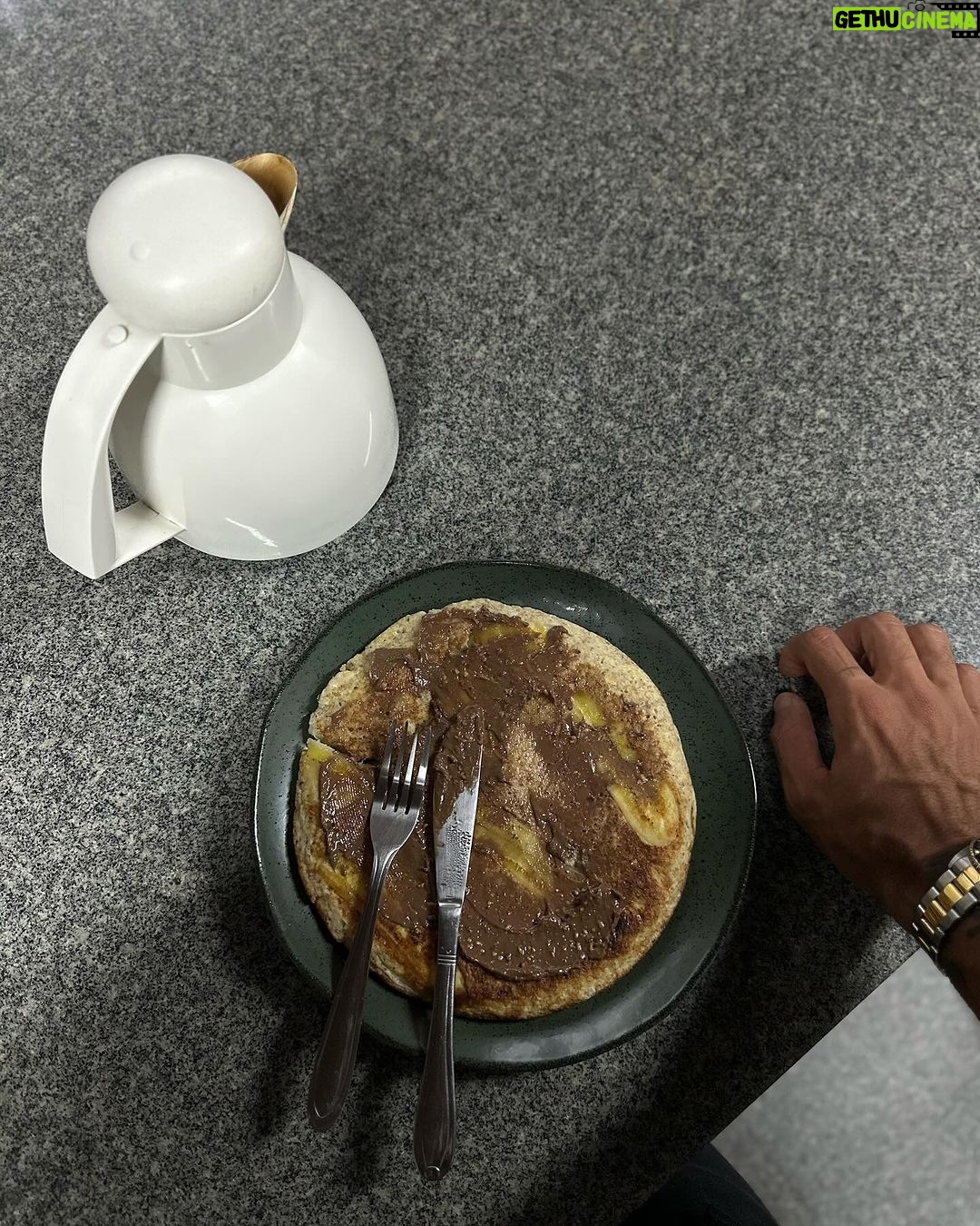 Arcrebiano Araújo Instagram - Qual foi a palavra que vc encontrou na segunda foto? 🧠🎯