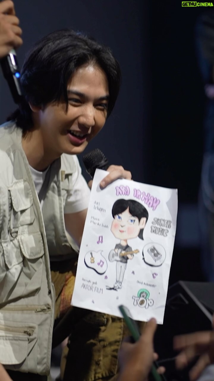Ari Irham Instagram - Siapa yang kemarin dateng ke TOP GenZation Bandung? Thank you ya udah mau seneng-seneng bareng gue kemarin! π Nah buat lo yang ketinggalan, jangan bersedih. Lo bisa ikutan TOP GenZation selanjutnya di Jakarta nanti tanggal 2 Desember 2023! See you di TOP Event lainnya! #KopinyaOrangIndonesia #KopinyaGenerasiTOP