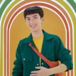 Ari Irham Instagram - Laper pas sibuk online, streaming, shooting.. Makan Sari Gandum,.. Krim coklatnya enak, biskuit gandumnya bikin kenyang.. Kemasan Big Pack isinya banyak, bisa buat sharing dan nemenin online seharianzz KARENA ROMA SARI GANDUM SEENAK DAN SEKENYANG ITUUUU!! VALID NOO DEBAT! SETUJU NGGAK?! #SeenakItuSekenyangItu #RomaSariGandum