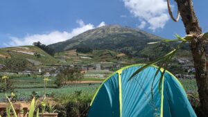 Ari Irham Instagram - Kaliangkrik, Nepal van java Nepal Van Java