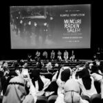 Ari Irham Instagram - Momen seru seruan bareng komplotan gue, sampe2 gue dikasih 4 mic! Mencuri Raden Saleh 25 agustus 2022! #mencuriradensaleh Mencuriga Kan