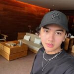 Ari Irham Instagram -