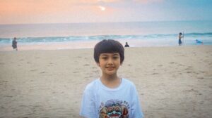 Ari Irham Instagram - Precious moments #2011 random video slide please