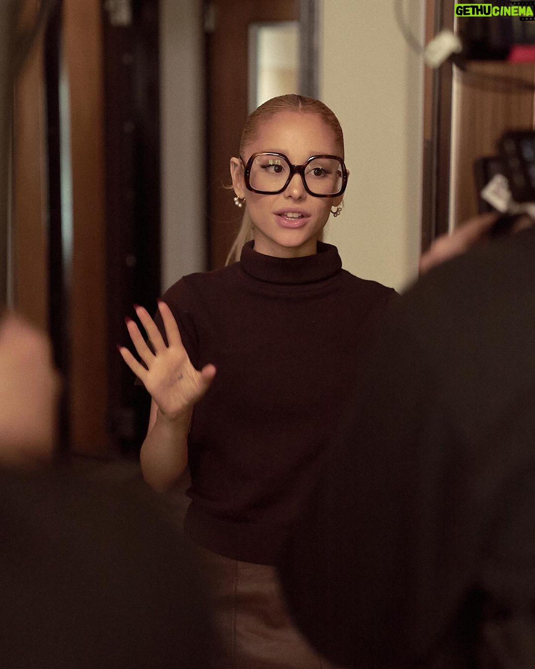 Ariana Grande Instagram - 10+ years, 14 plaques and 39 billion streams later. New #BillionsClub episode coming soon 🤍