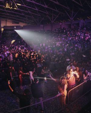 Arijit Singh Instagram - Thank You Dallas for giving a perfect finish to  the first week of our tour… Looking forward to the next cities …