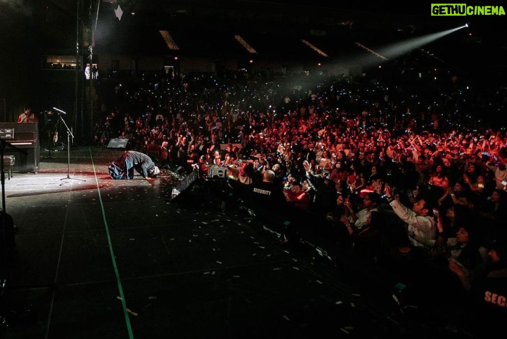 Arijit Singh Instagram - Thank You Chicago for last evening … Its Oakland tonight