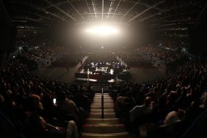 Arijit Singh Instagram - Thank You for so much love last week in UK and Netherlands . Looking forward to starting the first show of our USA Tour in @now_arena tomorrow