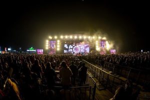 Arijit Singh Instagram - Dhonyobad Kolkata for great memories ..
Delhi Next on 22nd Feb ..